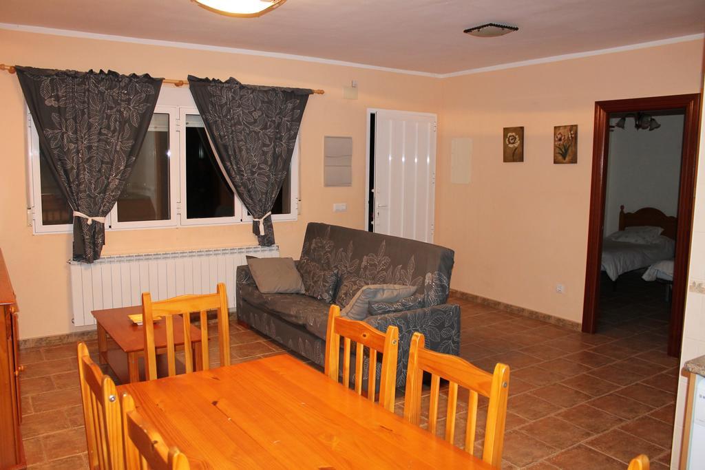 Apartahotel Laguna De Gallocanta Bello 部屋 写真
